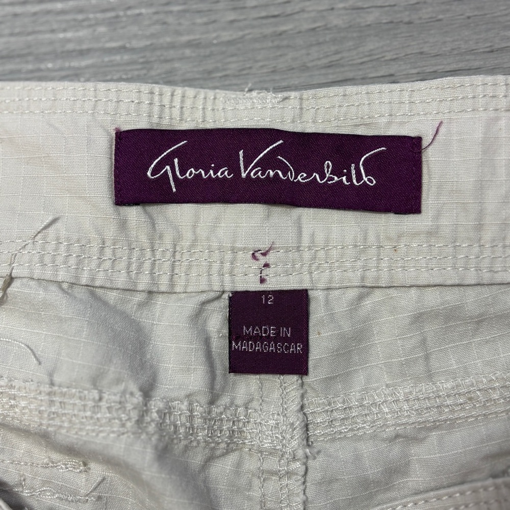 Gloria Vanderbilt‎ Short with Belt - size 12 NWT - Picture 6 of 7
